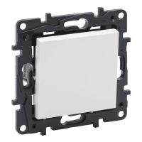 Łącznik krzyżowy 10AX - kolor biały Niloe Step | 863107 Legrand