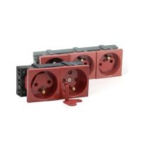 Gniazdo elektryczne z blokadą 2P+Z (czerwone) z kluczem | WP45X4571 securityNET