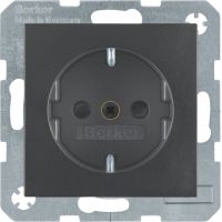 Gniazdo Schuko z/u, samozaciski, antracyt, B.x | 47231606 Hager