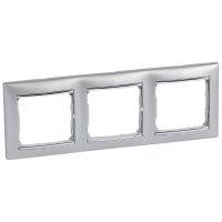 Ramka potrójna pozioma, aluminium/srebro, Valena | 770353 Legrand